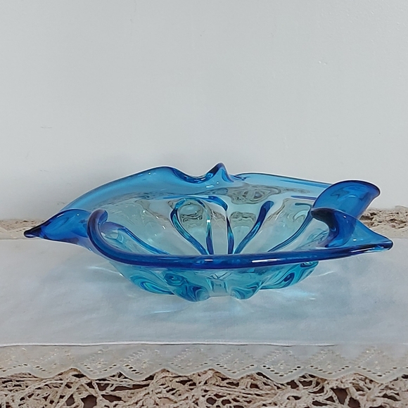 Art Glass Flower Bowl. Asymmetrical Decorative Blue Bowl, Blue Ombre - Picture 2 of 7